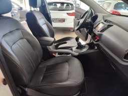 KIA SPORTAGE X-TECH lleno