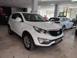 KIA SPORTAGE X-TECH lleno