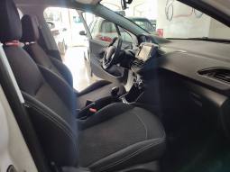 PEUGEOT 208 lleno