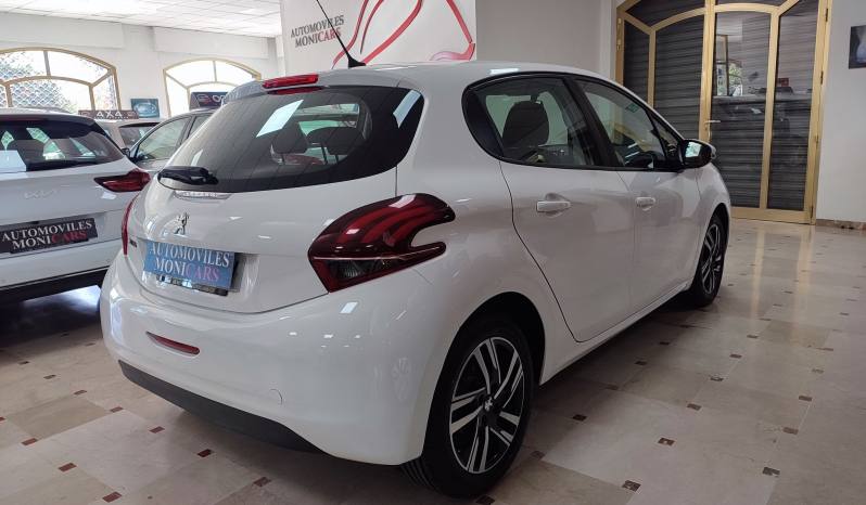 PEUGEOT 208 lleno