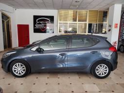 KIA CEED BUSINESS lleno