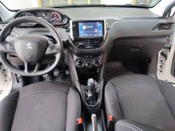 PEUGEOT 208 lleno