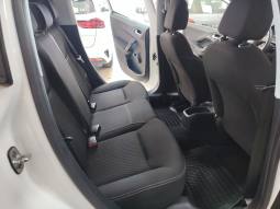 PEUGEOT 208 lleno