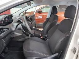 PEUGEOT 208 lleno