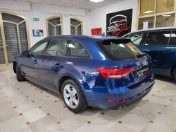 AUDI A4 AVANT ULTRA ADVANCE EDITION lleno