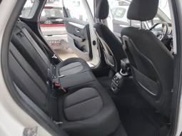 BMW 216d ACTIVE TOURER lleno