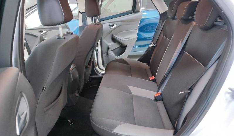 FORD FOCUS lleno