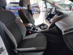 FORD FOCUS lleno