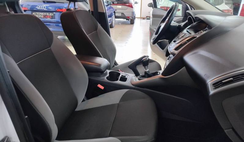 FORD FOCUS lleno