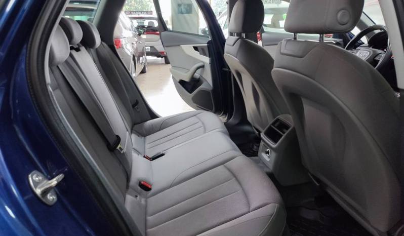 AUDI A4 AVANT ULTRA ADVANCE EDITION lleno