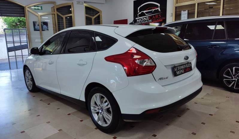 FORD FOCUS lleno