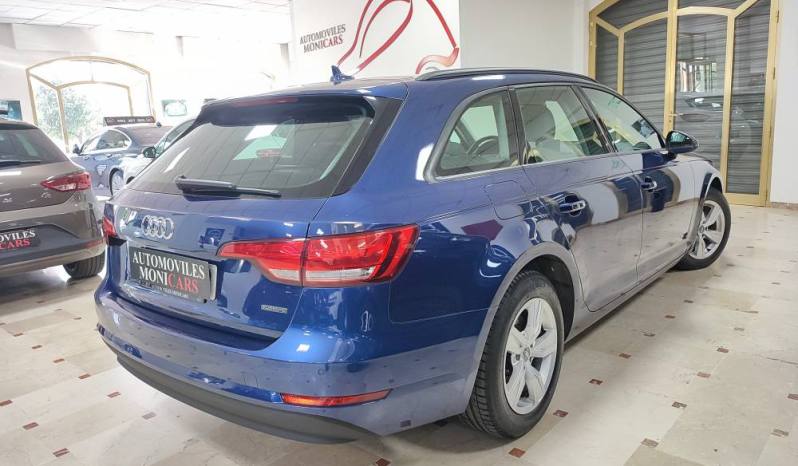 AUDI A4 AVANT ULTRA ADVANCE EDITION lleno