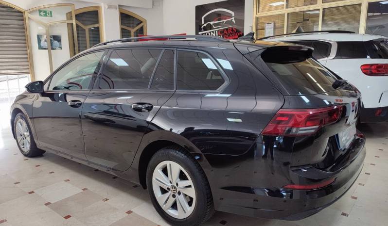 VOLKSWAGEN GOLF VIII LIFE lleno
