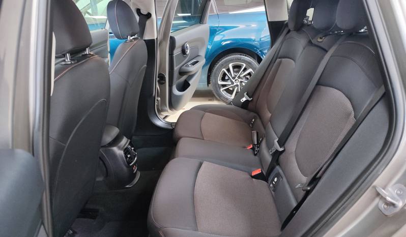 MINI CLUBMAN ONE lleno