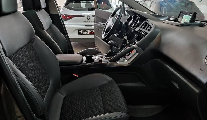 PEUGEOT 3008 ALLURE lleno
