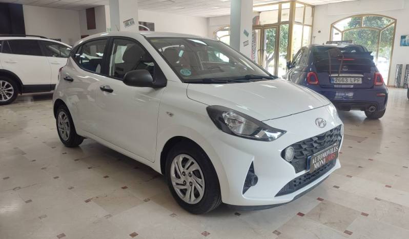 HYUNDAI i10 ESSENCE lleno