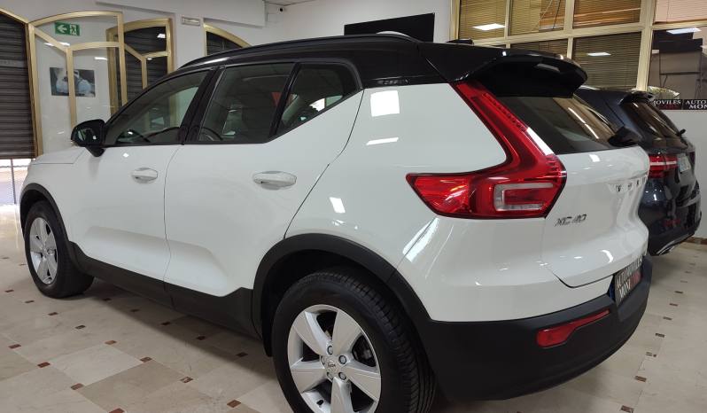 VOLVO XC40 R-DESIGN T3 lleno