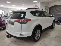 TOYOTA RAV4 lleno
