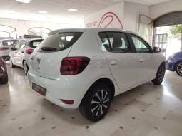 DACIA SANDERO lleno