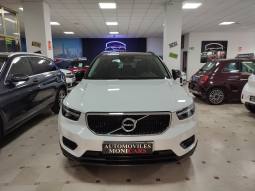 VOLVO XC40 R-DESIGN T3 lleno