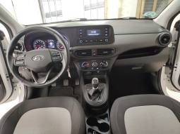HYUNDAI i10 ESSENCE lleno