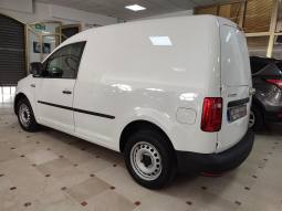 VOLKSWAGEN CADDY lleno