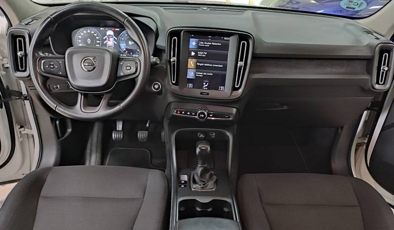 VOLVO XC40 R-DESIGN T3 lleno