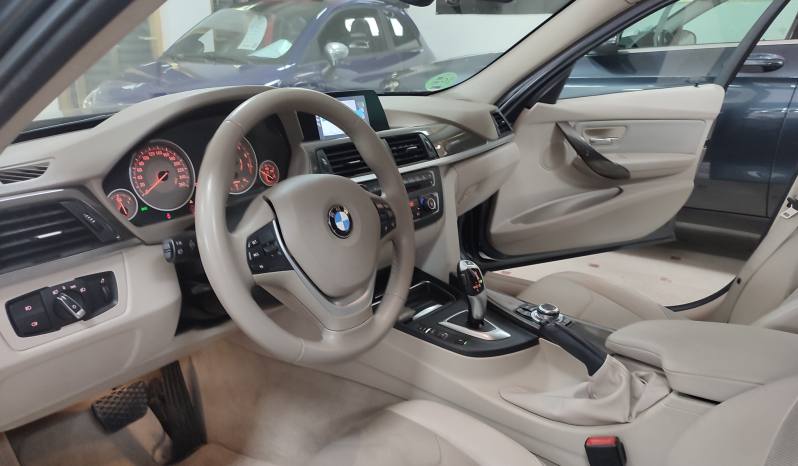 BMW 335i lleno