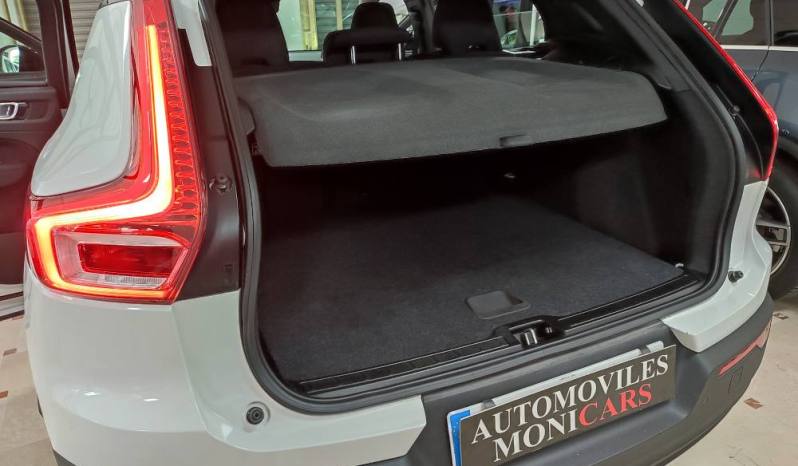 VOLVO XC40 R-DESIGN T3 lleno