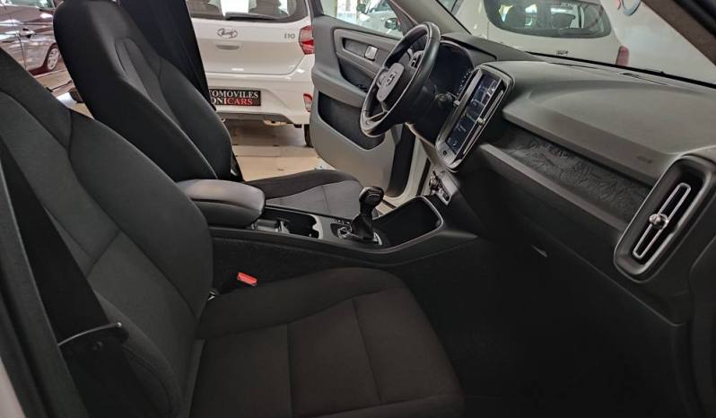 VOLVO XC40 R-DESIGN T3 lleno