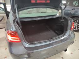 BMW 335i lleno