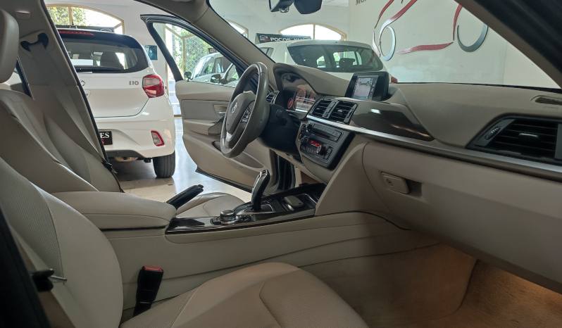 BMW 335i lleno