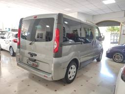 NISSAN PRIMASTAR lleno
