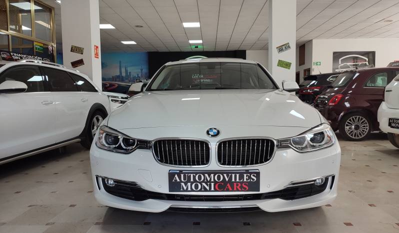 BMW 320i Luxury lleno