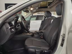 BMW 320i Luxury lleno