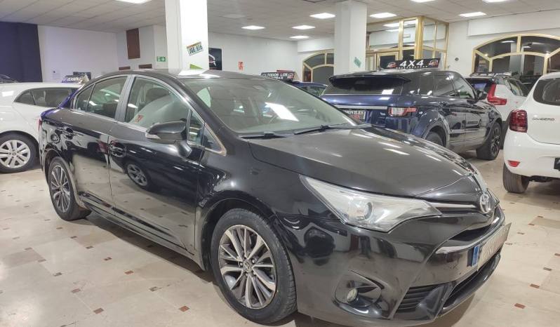 TOYOTA AVENSIS 2.0 D-4D ADVANCE lleno