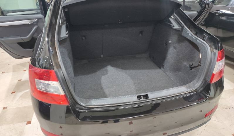 Skoda Octavia lleno