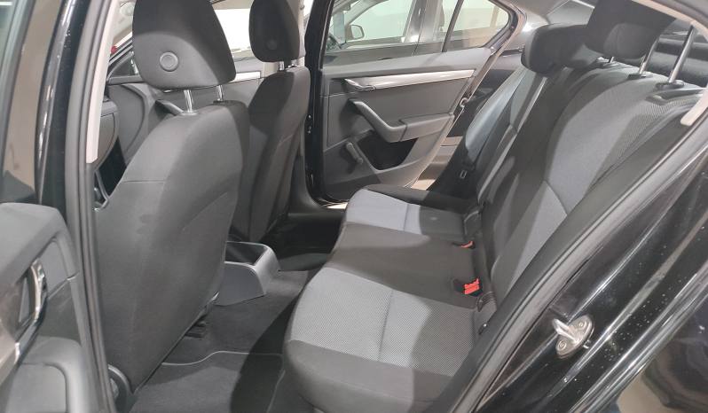 Skoda Octavia lleno
