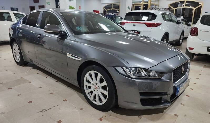 JAGUAR XE lleno