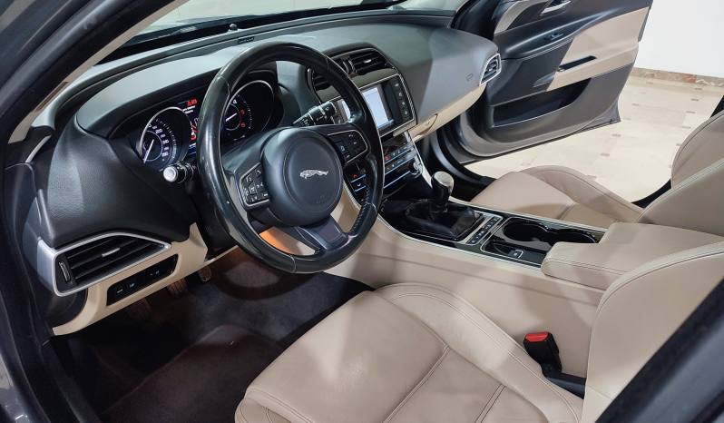 JAGUAR XE lleno