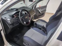 CHEVROLET AVEO LT lleno