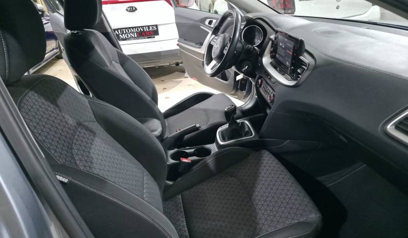 KIA XCEED DRIVE lleno