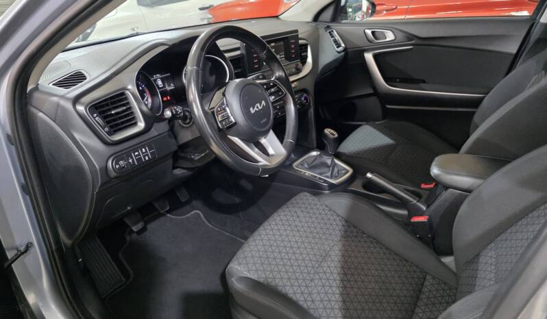 KIA CEED lleno