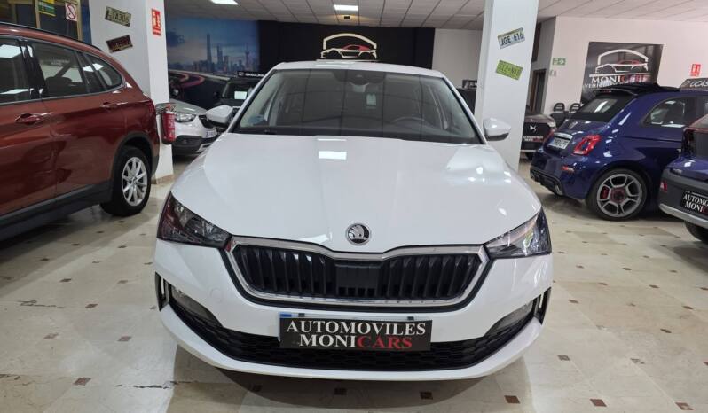 SKODA SCALA AMBITION lleno