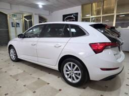SKODA SCALA AMBITION lleno