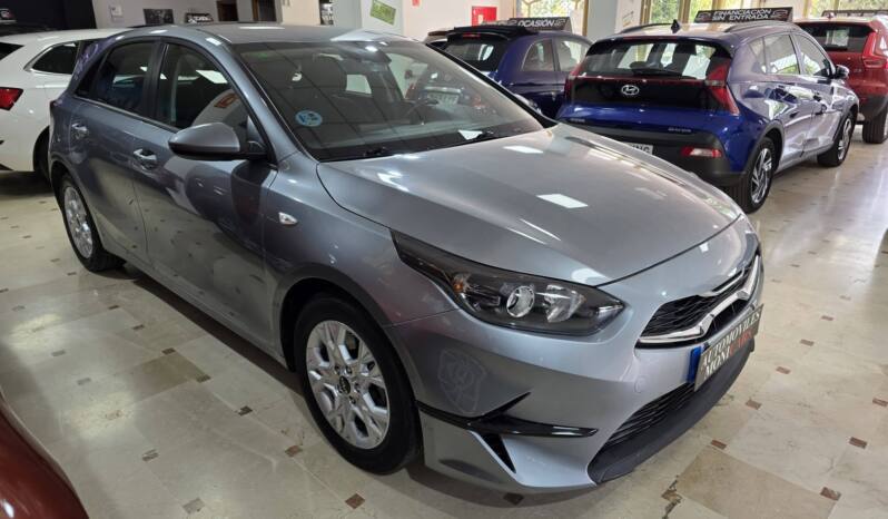 KIA CEED lleno