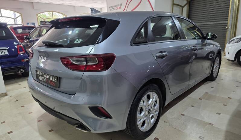 KIA CEED lleno