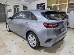 KIA CEED lleno