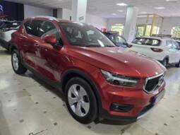 VOLVO XC40 D3 Business plus lleno