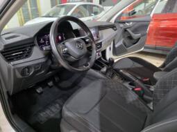 SKODA SCALA AMBITION lleno